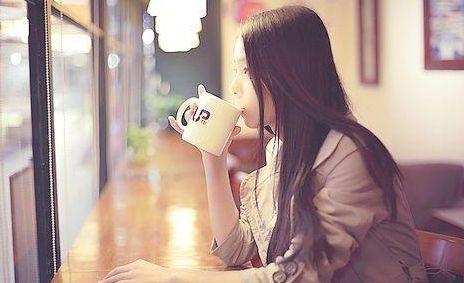 爱意成空，残花逐流水