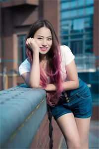 罪者两位一体的少女